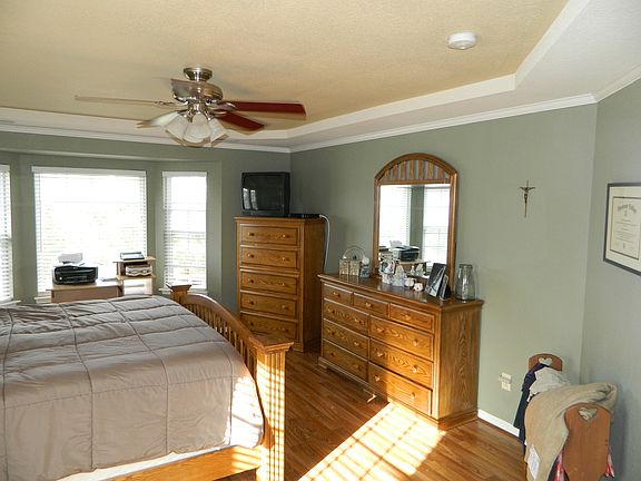 3rd image of 2525 Belmont Stakes Dr