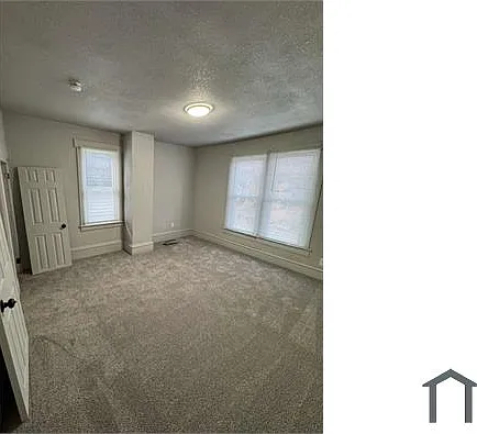 3427 Lexington Ave — Photo 3
