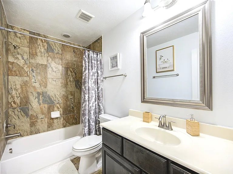 10702 Claythorne Ct — Photo 40