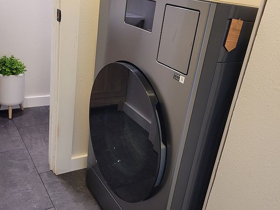 New Washer/ Dryer combo