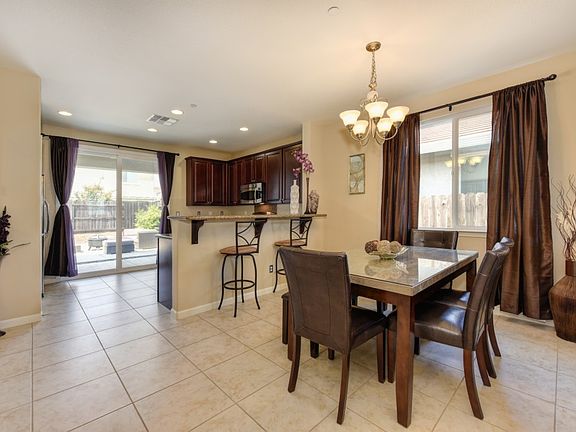 3rd image of 9533 Gardella Way