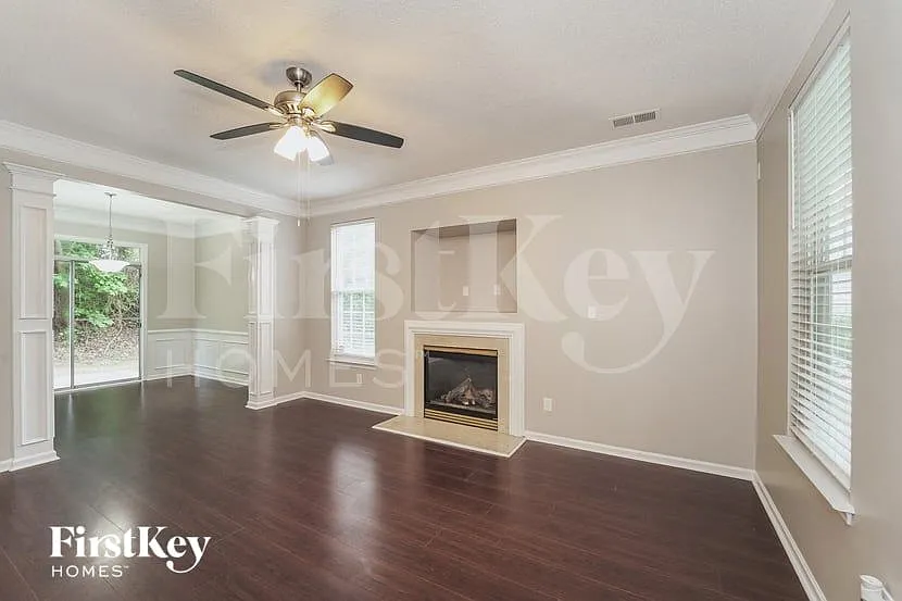 3 bed, 2.5 bath, 1446 sqft, $2,135 — Photo 4
