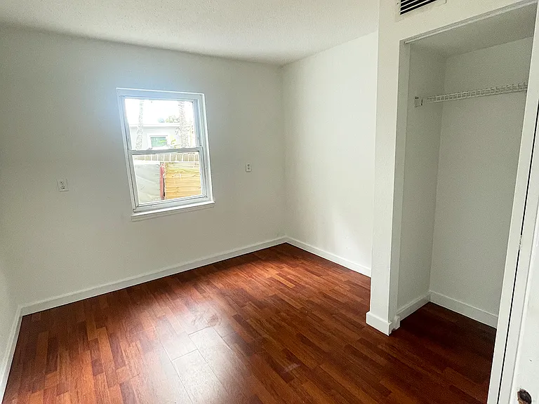 2154 Henry St NE — Photo 4