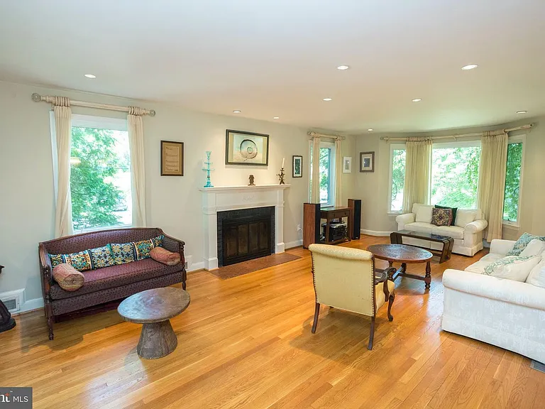 5628 Knollwood Rd — Photo 16