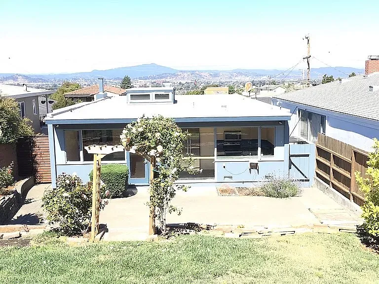 604 Sonoma St — Photo 17