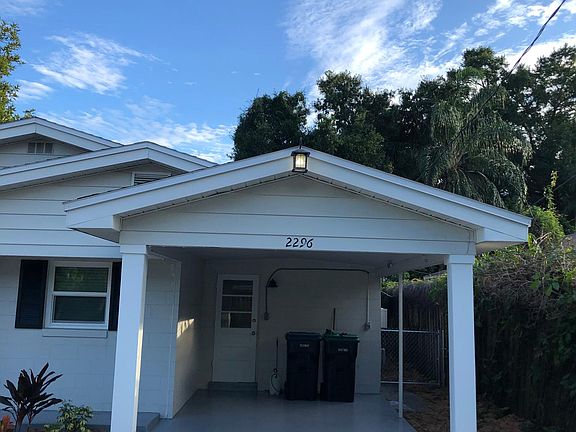 3rd image of 2296 Carlton Dr