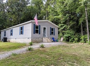 14 Grand Pierre Dr, Golconda, IL 62938