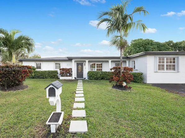 17130 NW 42nd Ct, Miami Gardens, FL 33055