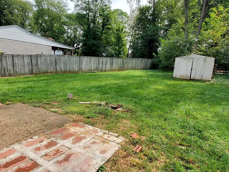 3706 Locust Ave — Photo 33