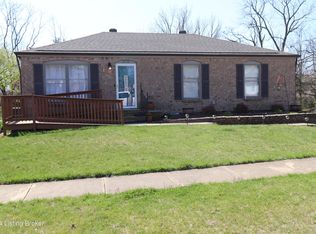 10724 Saint Rene Rd, Jeffersontown, KY 40299