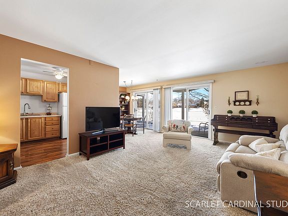 3rd image of 2057 Lancaster Cir APT 101-C
