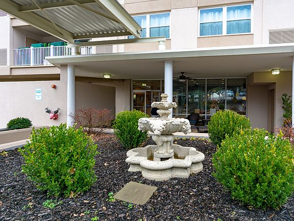 3rd image of 3415 W End Ave APT 205