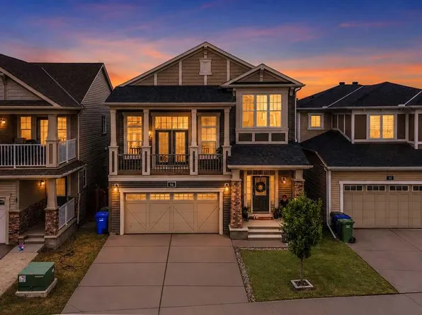 56 S Carrington Cir NW, Calgary, AB T3P 0Y6