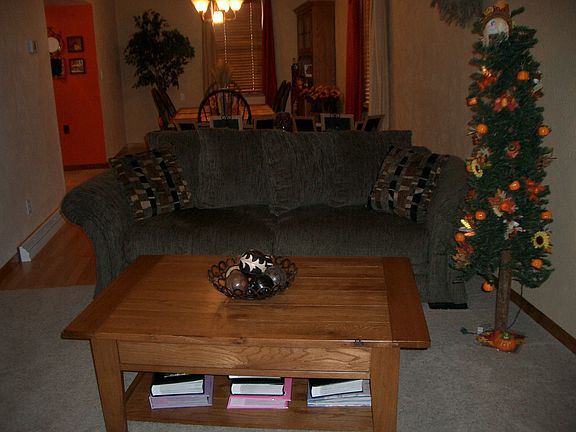 4th image of 620 6th St