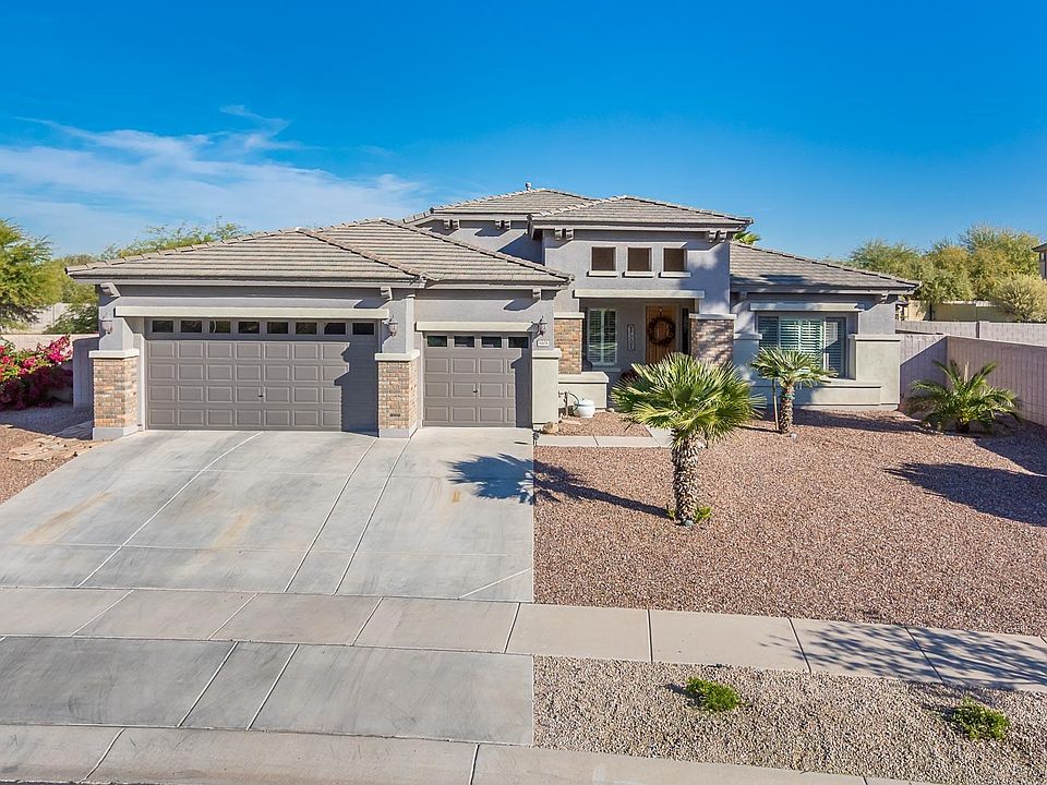 8404 W Gardenia Ave - MLS-1