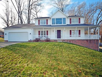 15 Lake Front Dr, Akron, OH, 44319