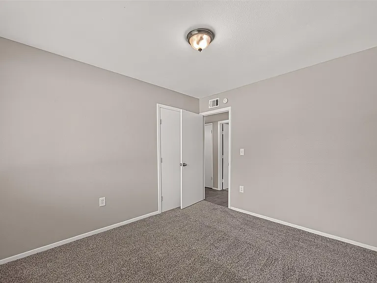 1715 Ramada Dr — Photo 24