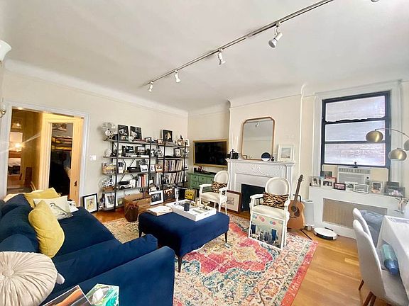 3rd image of 251 W 81st St #6V