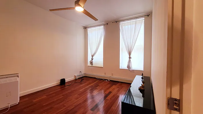 Rented by Matthew Gros-Werter, LREB  | media 7