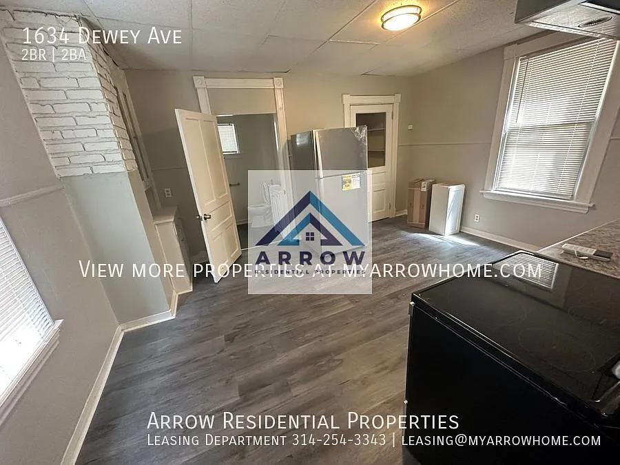 1634 Dewey Ave | 2 Beds, 2 Bath — Photo 4