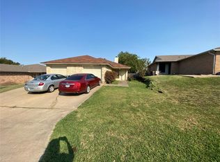 2824 Ridgecrest Dr, Fort Worth, TX 76133