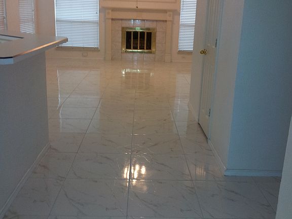 3rd image of 2209 Fairlands Dr