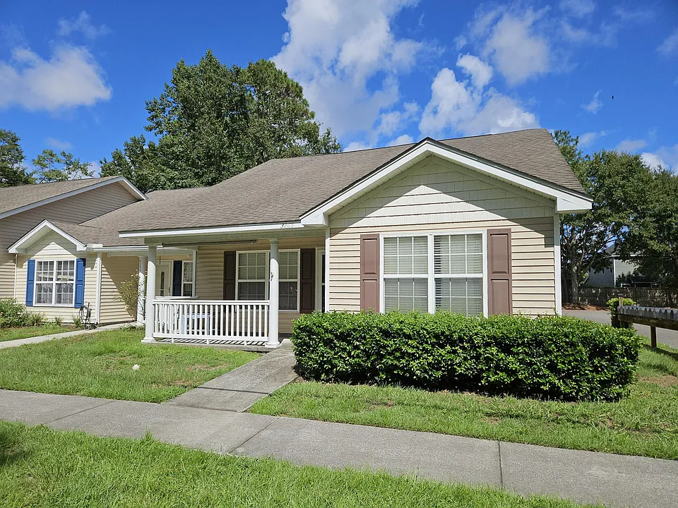 3265 Walter Dr