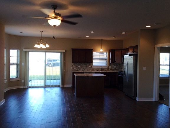 4th image of 298 Eagles Landing Dr