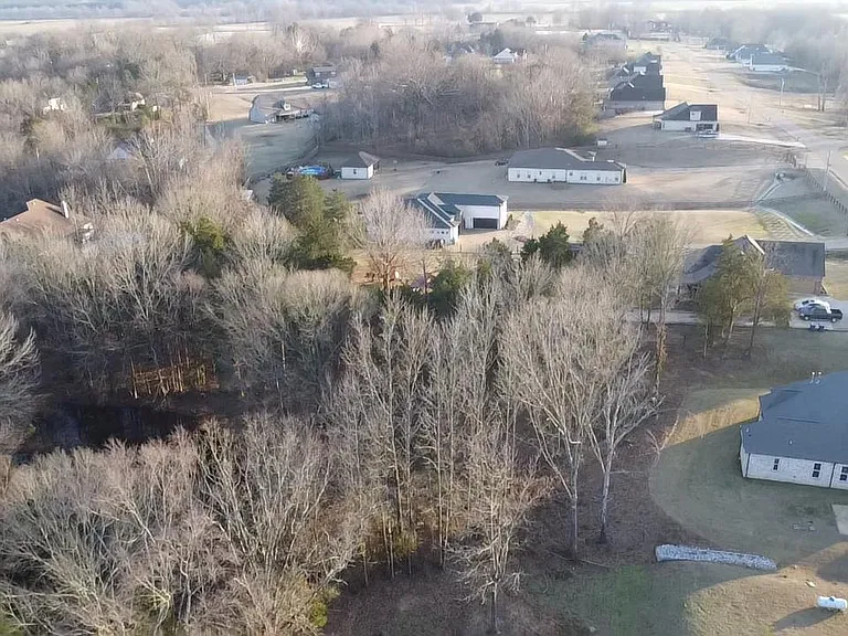 214 Byhalia Creek Farms Rd E — Photo 3