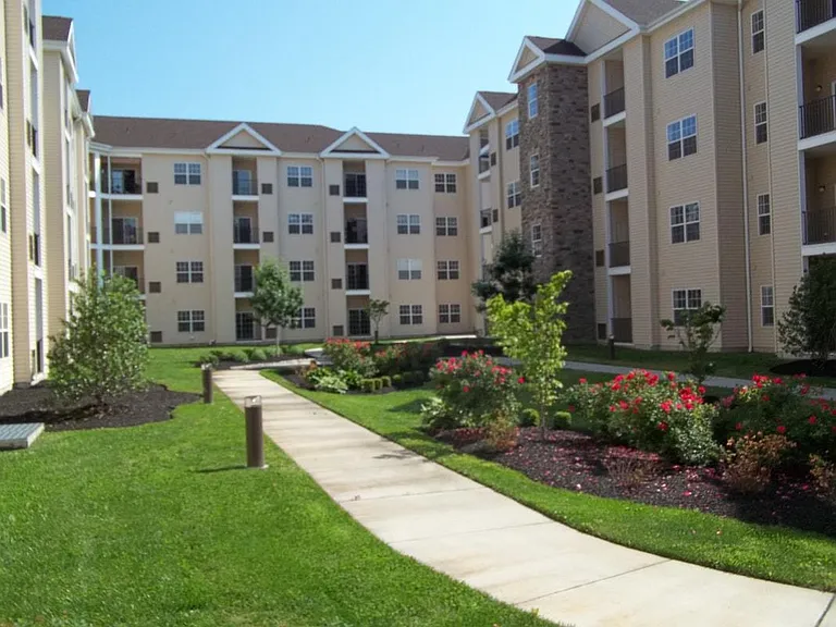 The Cove at Riverwinds Senior Apartments 55+ — Photo 21