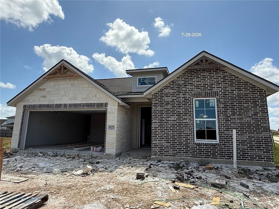 1st image of 927 Fork Ct