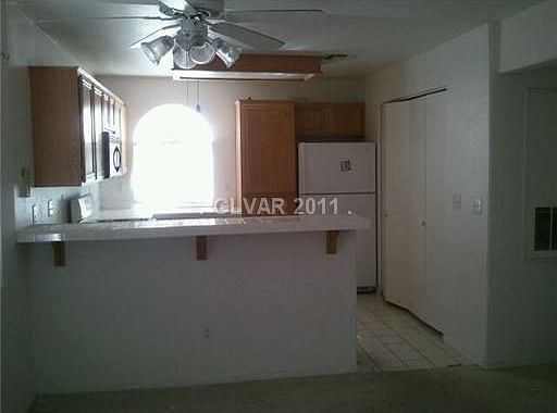 3rd image of 3125 N Buffalo Dr Unit 1074