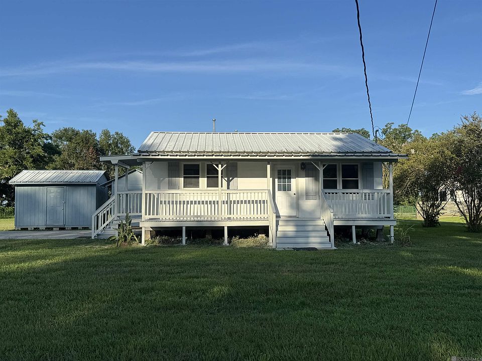 1st image of 4454 Treuil Rd