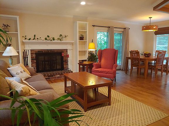 5th image of 3 Wildwood Ln