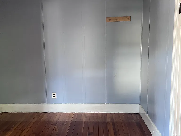 13 Lariviere Ave — Photo 2