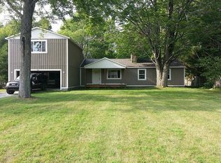 182 E Farr Rd, Muskegon, MI 49441