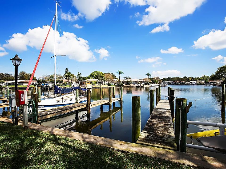 Amazing Sailboat water deeded boat slip