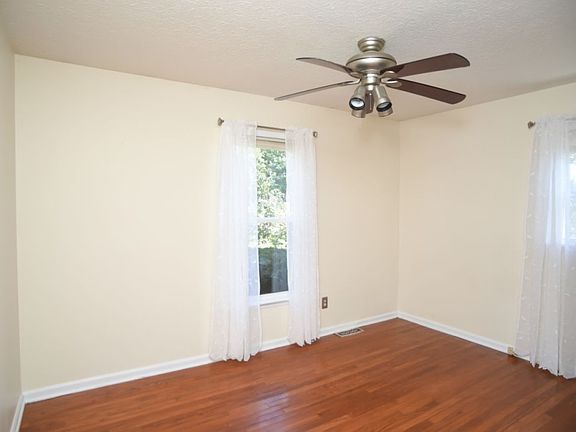 5th image of 71 Pleasant Place Way