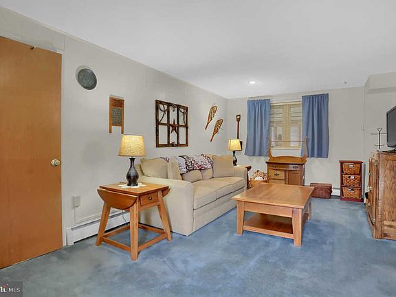 4th image of 609 Colonial Dr