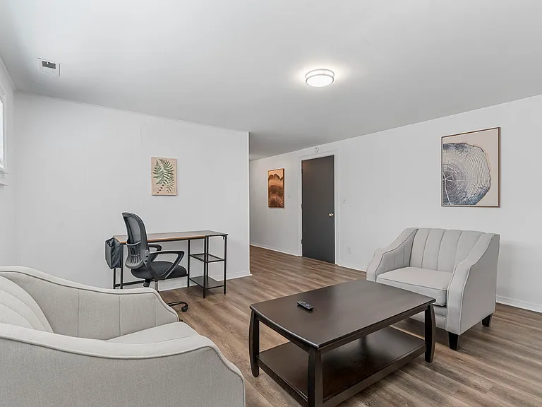 2751 Tiara Dr — Photo 33