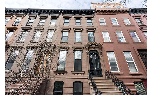 Rented by Douglas Elliman | media 38