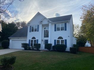 6806 Forest Lake Ct, Suffolk, VA 23435