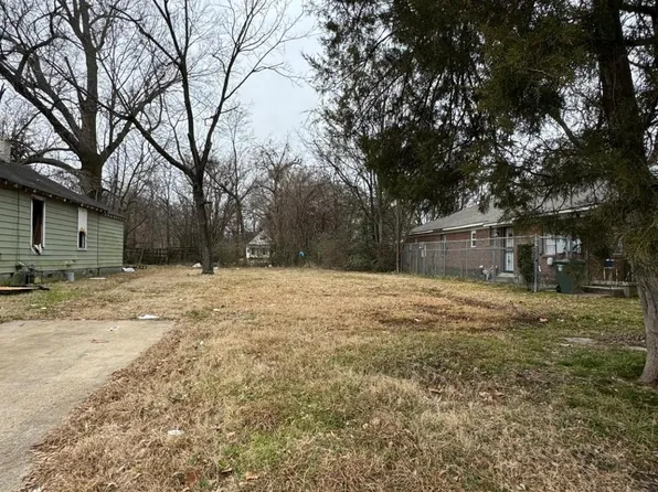 160 Cedar Ave, Memphis, TN 38107