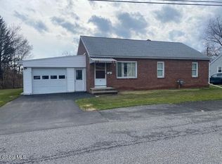 15 Braintree Street, Albany, NY 12205