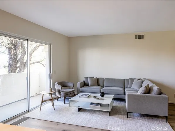 21309 Eucalyptus Way Unit 203, Santa Clarita, CA 91321