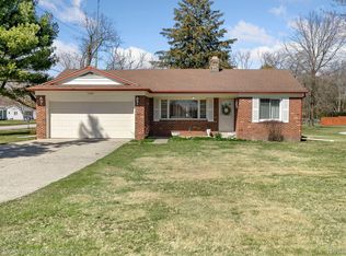 3496 N River Rd, Fort Gratiot, MI 48059