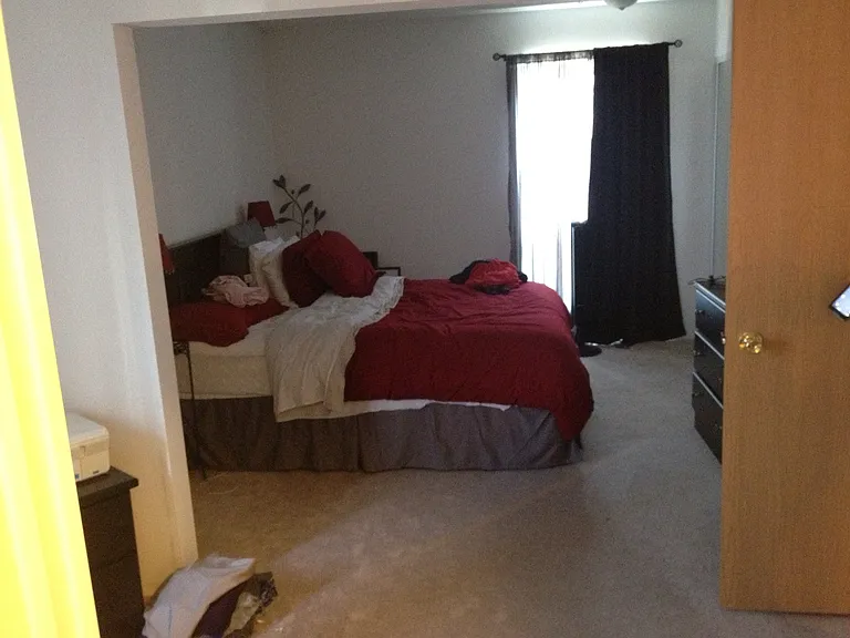 Office area & bedroom closes off
from LIVING AREA.