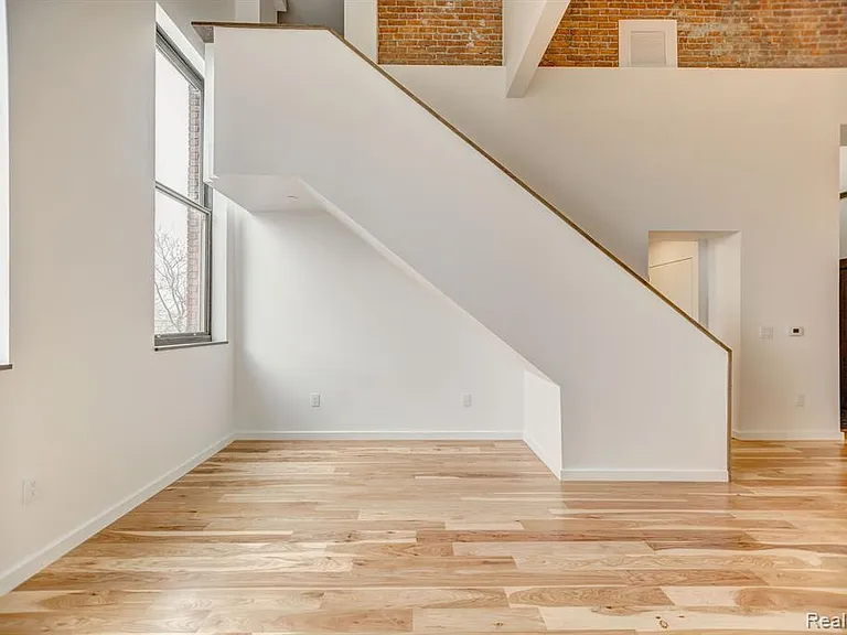 1454 Townsend St #303 — Photo 5