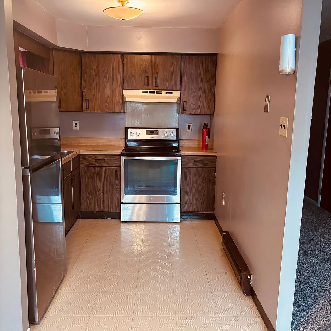 1327 S Howard Street — Photo 3