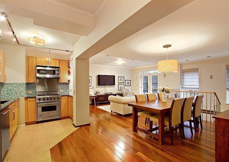 1st image of 210-218 W 19th St APT 1F